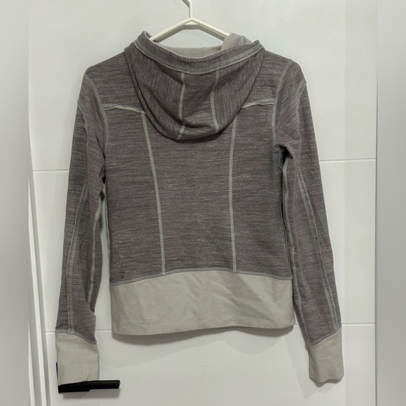 Ivivva: Girls Full Zip-Up Hoodie - Size 14 - Picture 4 of 9